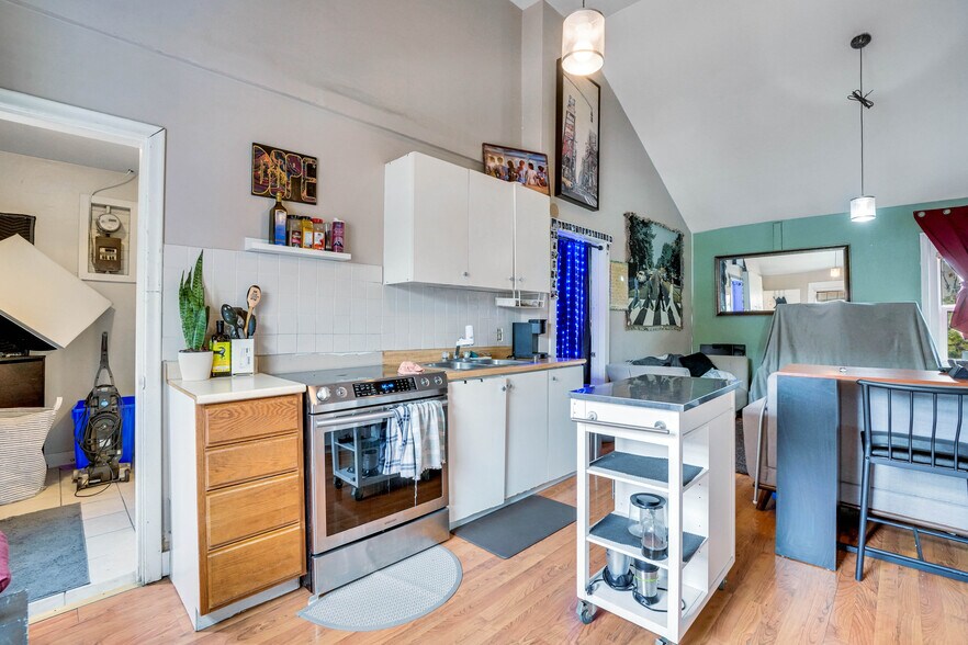 More Photos Of 434 Meredith Rd NE, Calgary Land For Sale