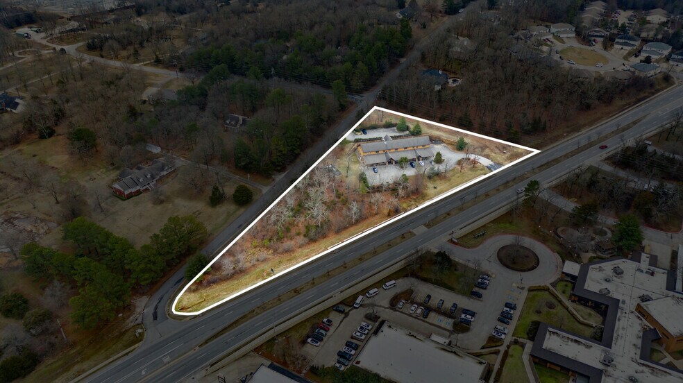 More Photos Of 4220 N Crossover Rd, Fayetteville Medical For Lease