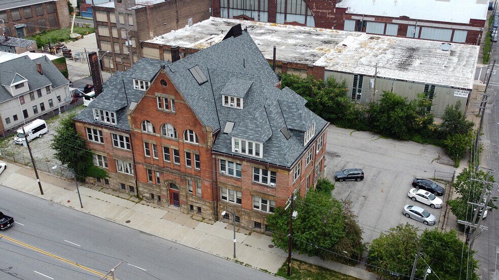 More Photos Of 4403 St Clair Ave, Cleveland Coworking Space