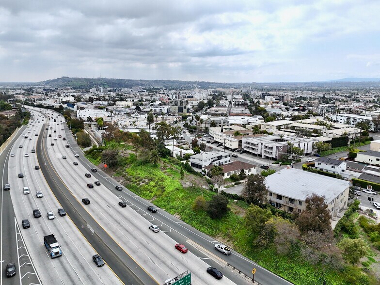 More Photos Of 3189 Cheviot Vista Pl, Los Angeles Apartments For Sale