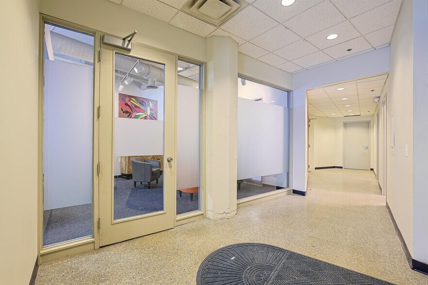 More Photos Of 817 Main St, Cincinnati Office Residential For Sale