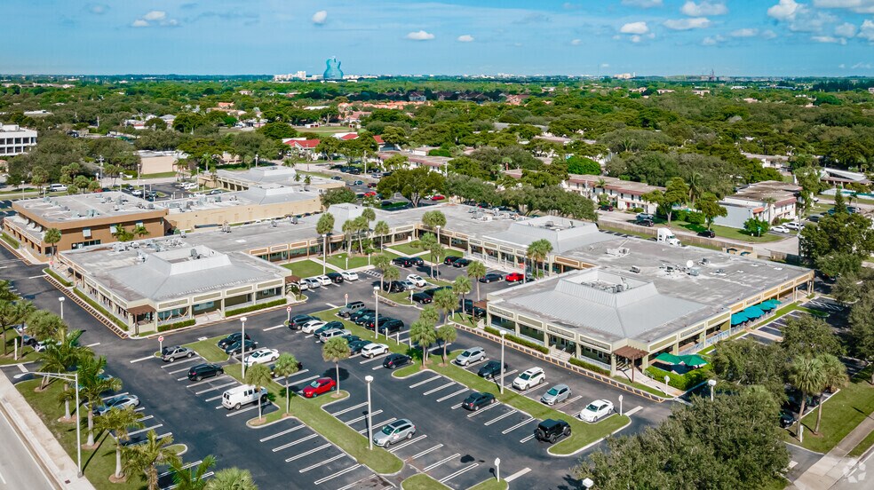 More Photos Of 3301-3357 Sheridan St, Hollywood Storefront For Lease