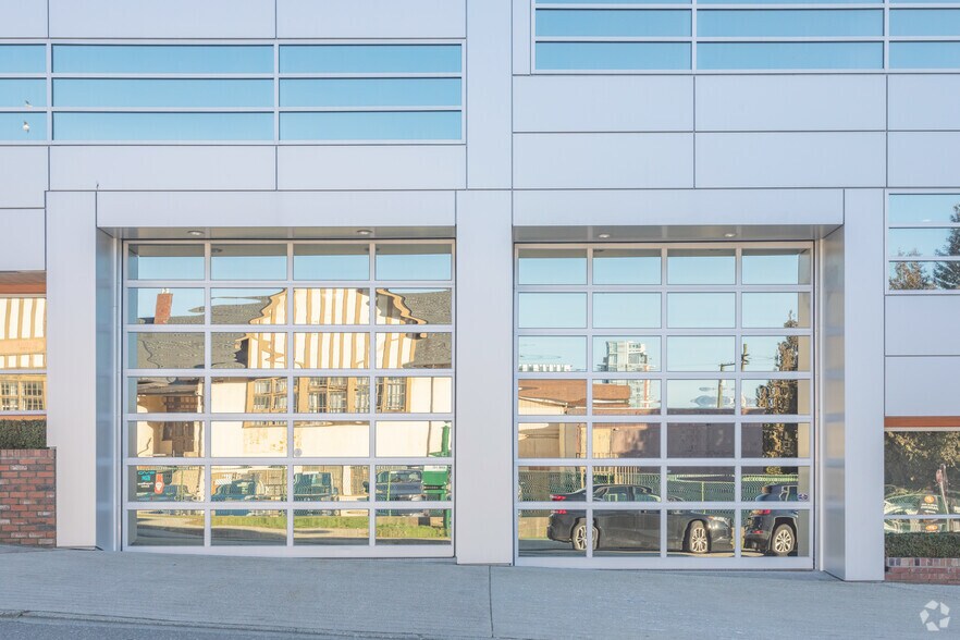 More Photos Of 112 6th Av E, Vancouver Unknown For Lease