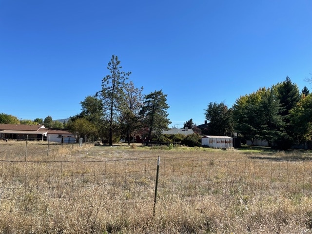 More Photos Of 1215 Covina Ave, Medford Land For Lease