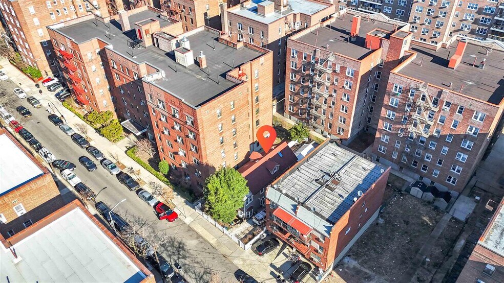 More Photos Of 6571 Booth St, Rego Park Apartments For Sale