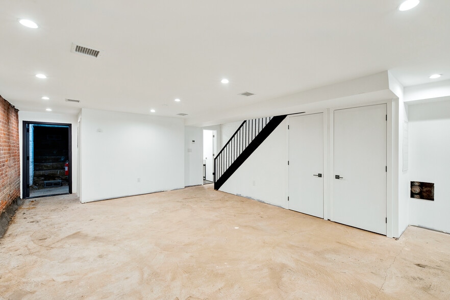 More Photos Of 1086 Fulton St, Brooklyn Apartments For Lease