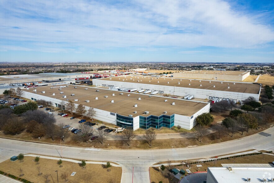 More Photos Of 5400 Sandshell Dr, Fort Worth Warehouse For Lease