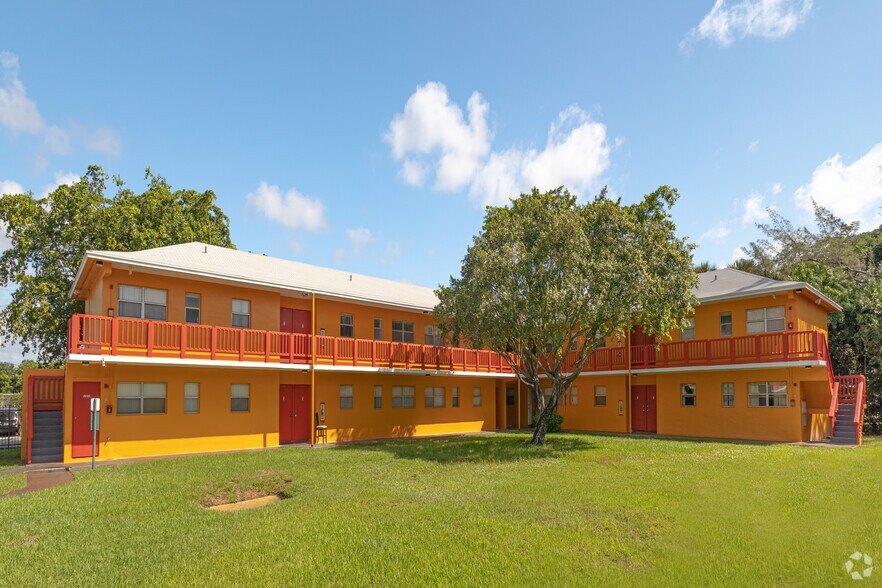 Primary Photo Of 1422 NW 2nd St, Fort Lauderdale Apartments For Sale