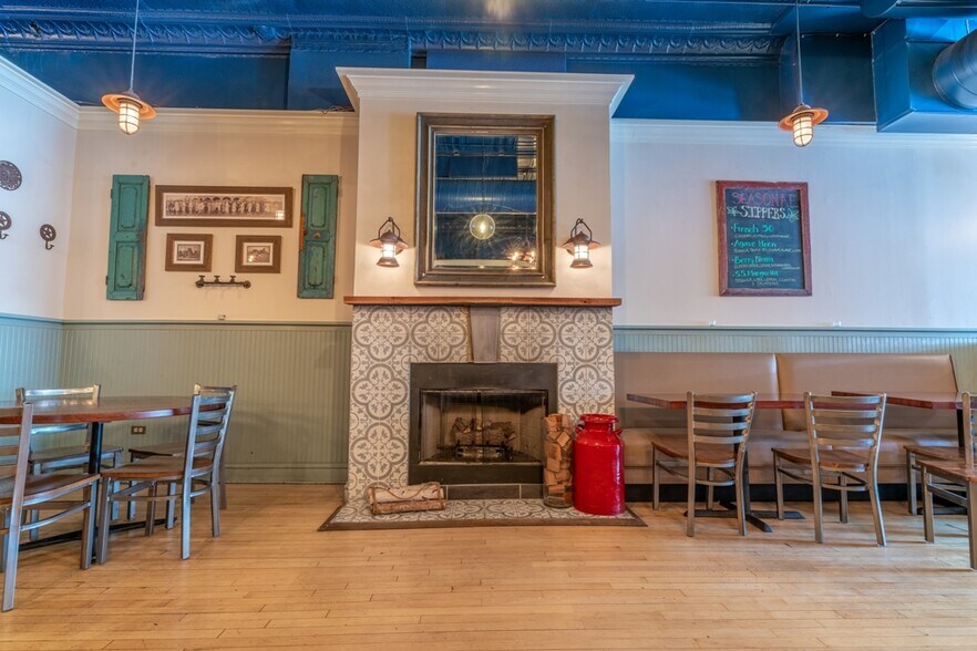 More Photos Of 30 S La Grange Rd, La Grange Restaurant For Sale