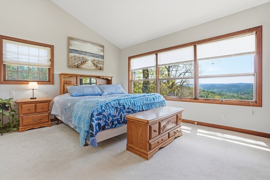 More Photos Of 120 Milford Hill Ln, Milford Flex For Sale