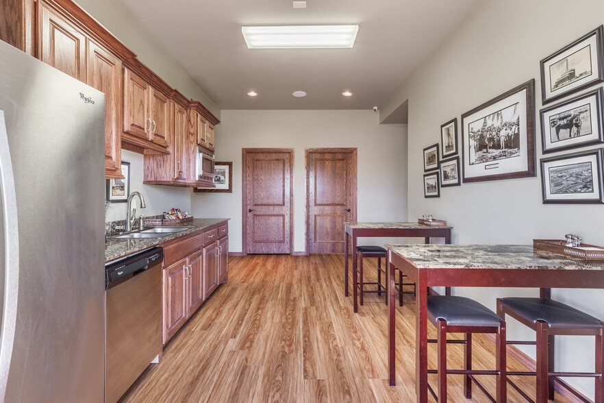 More Photos Of 2248 NW 164th St, Edmond Office For Sale