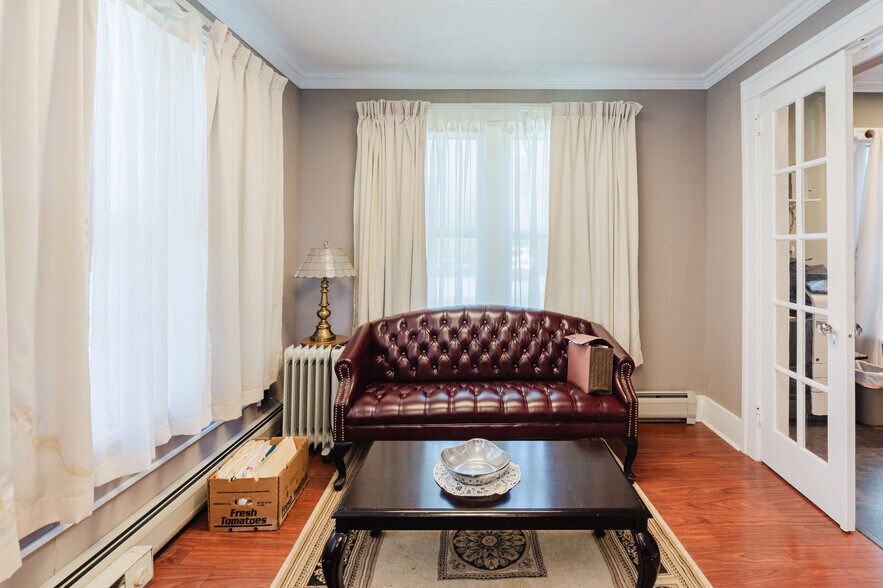 More Photos Of 1201 Washington St, Watertown Office Residential For Sale