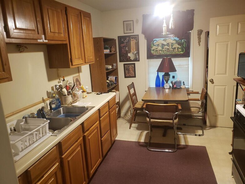 More Photos Of 2487 US Highway 211 W, Luray Storefront For Sale