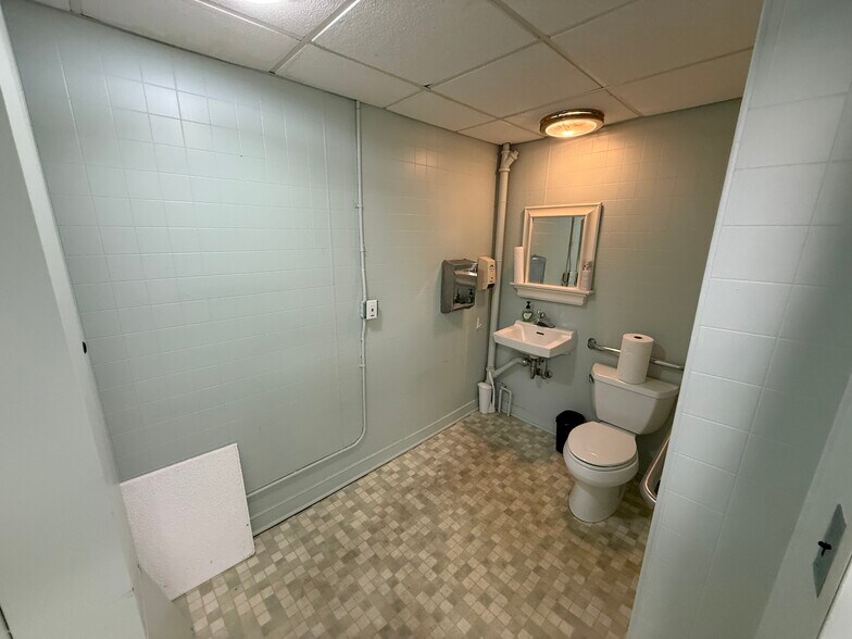 More Photos Of , Madison Heights Unknown For Sale
