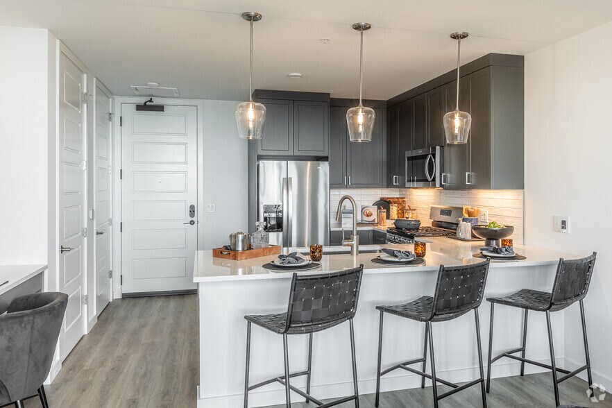 More Photos Of 3820 S River Pky, Portland Apartments For Lease