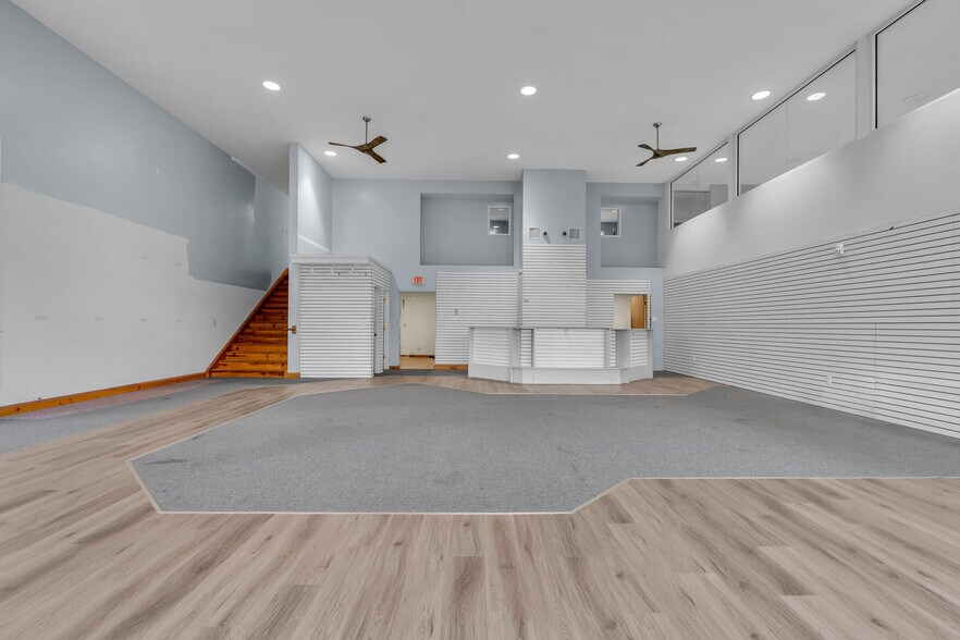 More Photos Of 150 Ocean Blvd N, Long Branch Flex For Lease