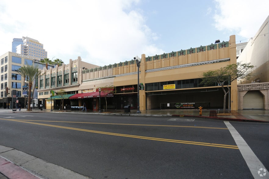 Primary Photo Of 219 Pine Ave, Long Beach Storefront For Lease