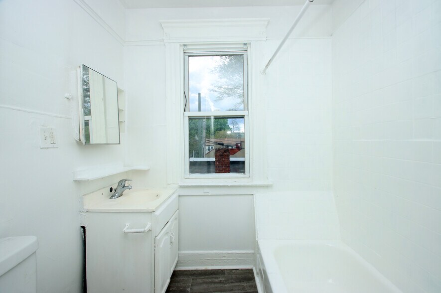 More Photos Of 578 Winchester Ave, New Haven Multifamily For Sale