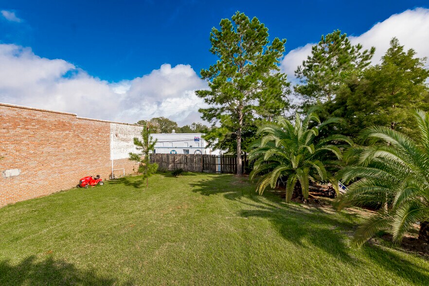 More Photos Of 2008 North St, Baton Rouge Office For Sale