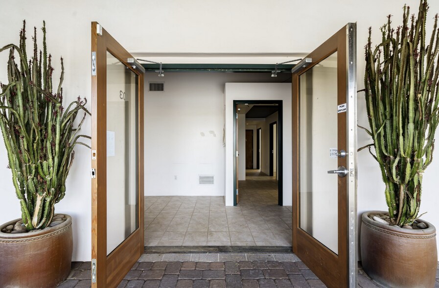 More Photos Of 72301 Country Club Dr, Rancho Mirage Medical For Lease