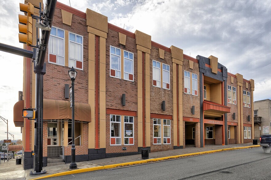 More Photos Of 911 Ligonier St, Latrobe Medical For Sale
