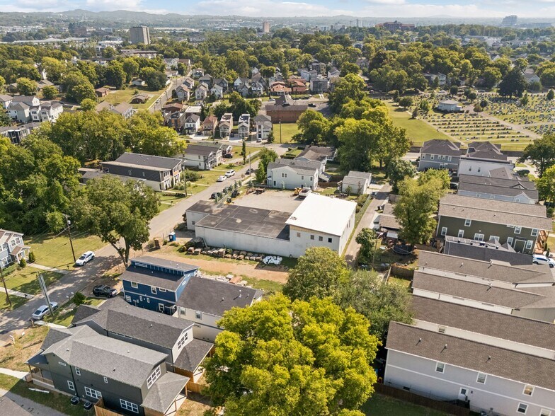 More Photos Of 1715 Pecan St, Nashville Warehouse For Sale