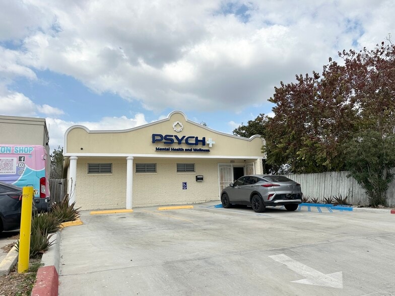 Primary Photo Of 525 Villa Maria Blvd, Brownsville Medical For Sale