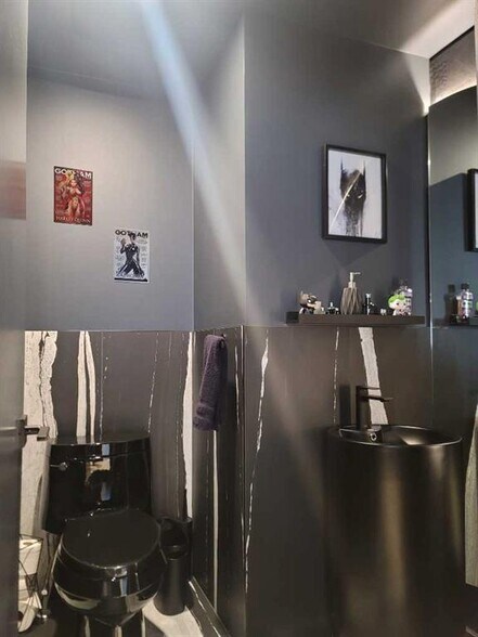 More Photos Of 1750 120 Av NE, Calgary Warehouse For Sale