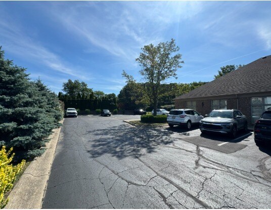 More Photos Of 43120 Utica Rd, Sterling Heights Office For Lease