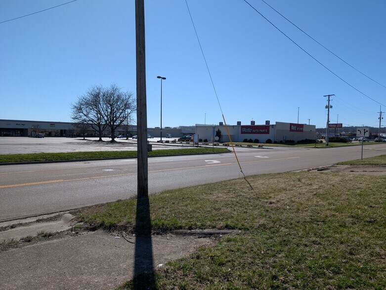 More Photos Of 300 Deo Dr, Newark Land For Sale