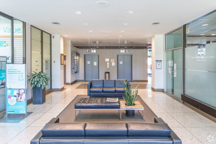 More Photos Of 1120 Yates St, Victoria Medical For Lease