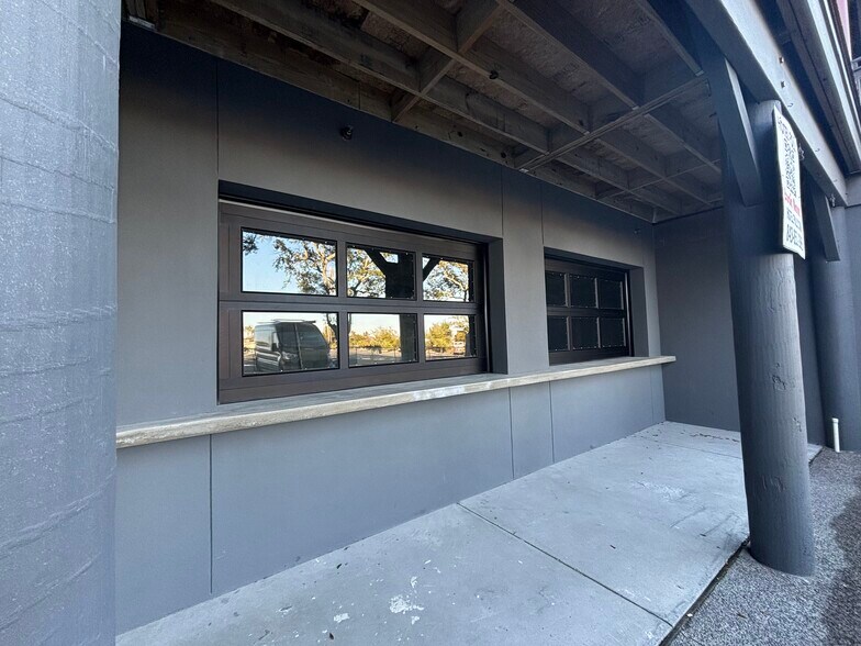 More Photos Of 87 Center St, Folly Beach Restaurant For Lease