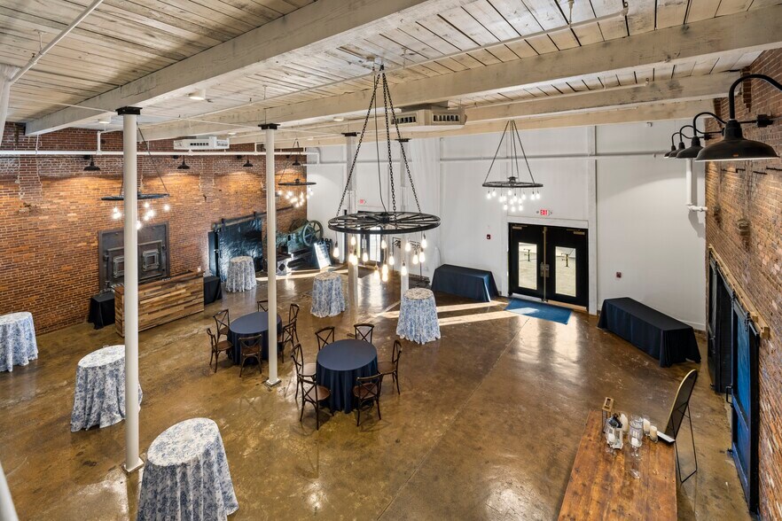 More Photos Of 600 S Broad St, Monroe Manufacturing For Lease