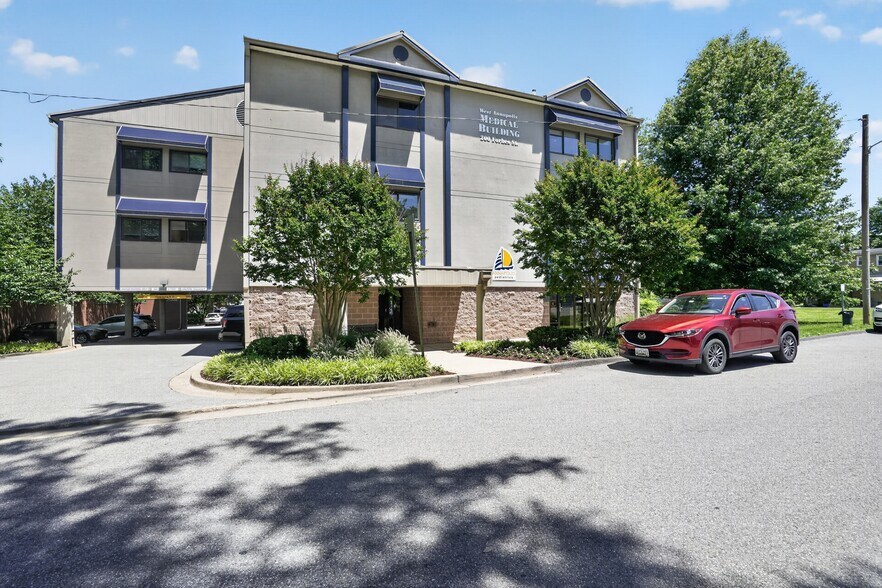 More Photos Of 716 Monterey Ave, Annapolis Medical For Sale