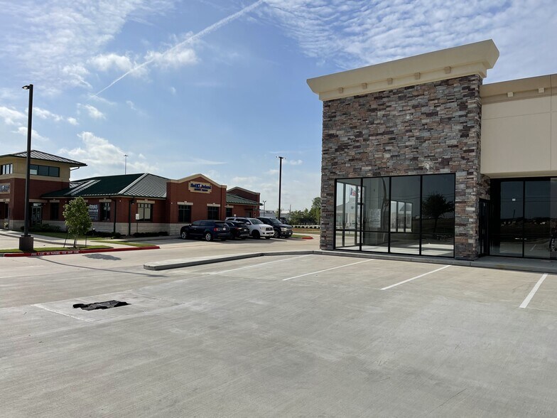 More Photos Of 23135 Morton Ranch, Katy Storefront For Lease