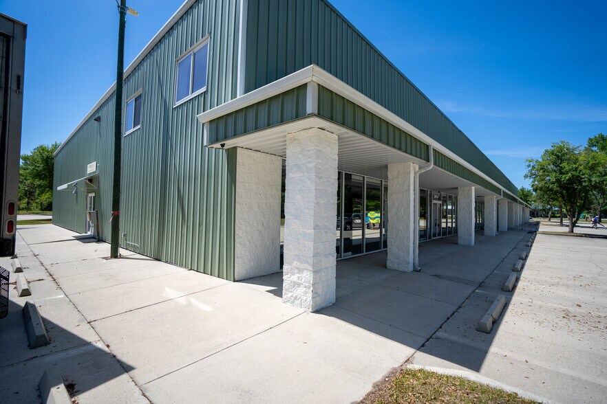 More Photos Of 7065 NW 22nd St, Gainesville Warehouse For Lease