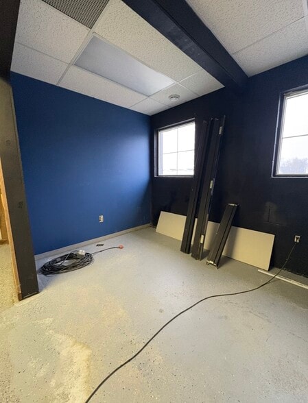 More Photos Of 43510 National Rd, Belmont Industrial For Sale