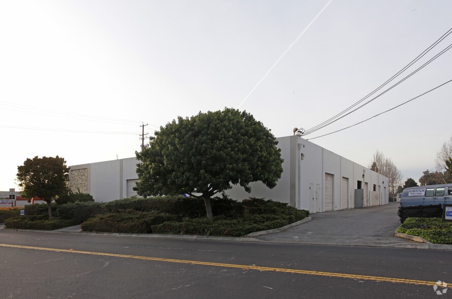 More Photos Of 3000-3016 Lawrence Expy, Santa Clara Service For Lease