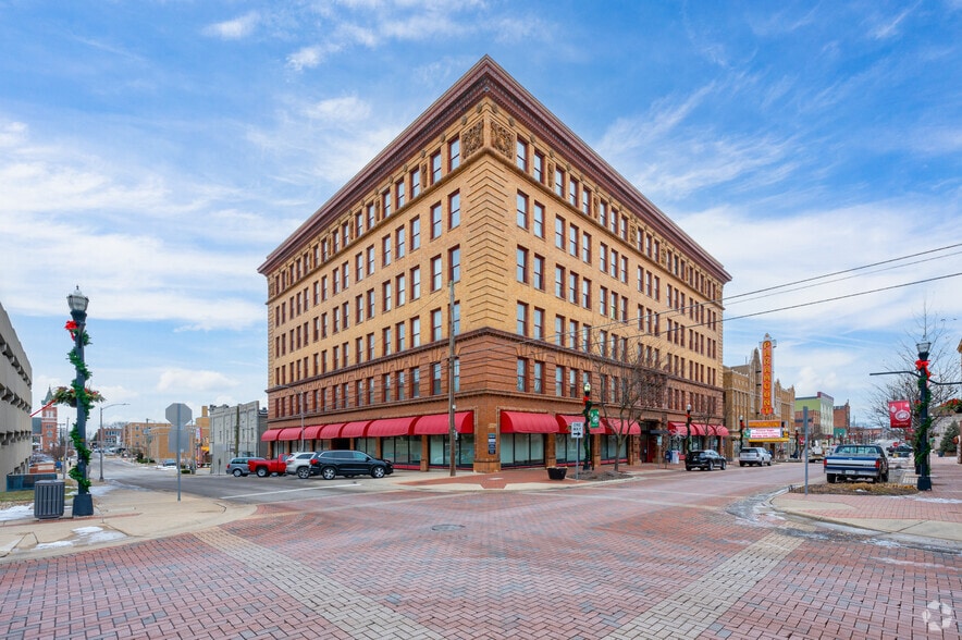 Primary Photo Of 1106 Meridian St, Anderson Office For Lease