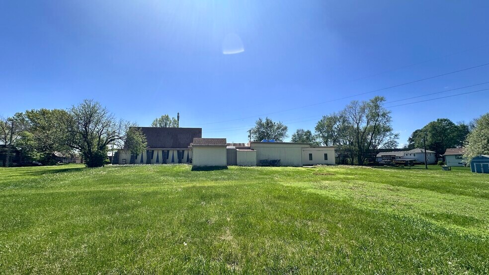 More Photos Of 7300 Nieman Rd, Shawnee Specialty For Sale