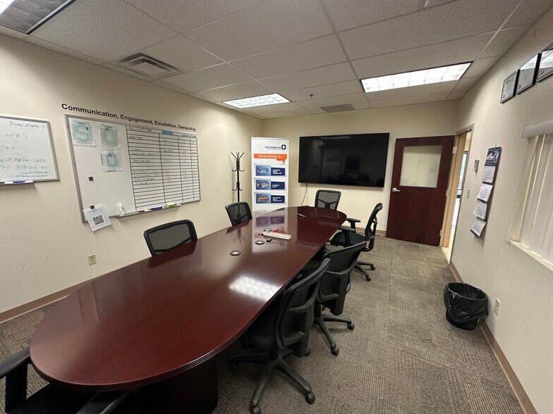 More Photos Of 112 Corporate Dr, Morgantown Warehouse For Sale