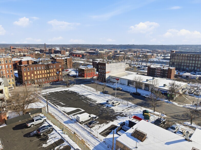 More Photos Of 740 High St, Holyoke Freestanding For Sale