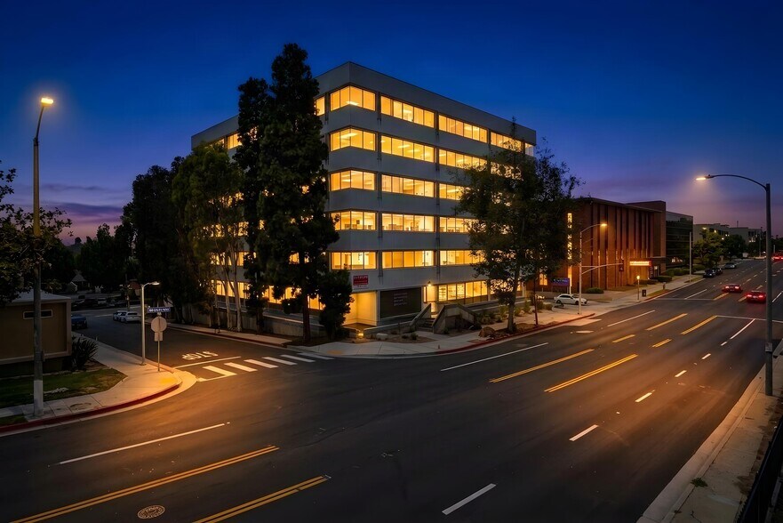 More Photos Of 301 N Prairie Ave, Inglewood Medical For Sale