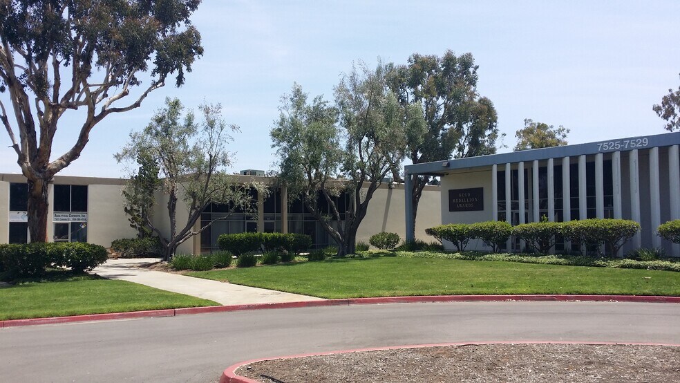 More Photos Of 7505-7529 Convoy Ct, San Diego Warehouse For Lease