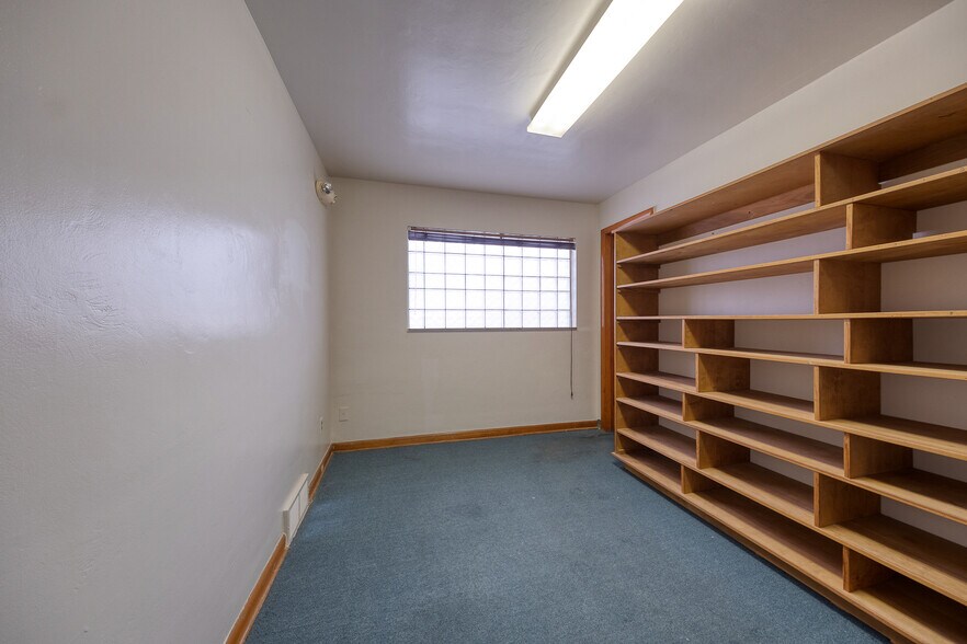 More Photos Of 340 Center Ave, Pittsburgh Medical For Sale