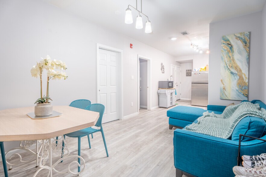 More Photos Of 282 Lyons Ave, Newark Storefront Retail Residential For Sale