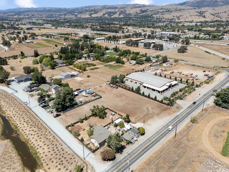 More Photos Of 13350 Kimble Ct, San Martin Apartments For Sale