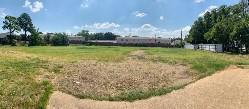 More Photos Of 509 W Euless Blvd, Euless Land For Sale