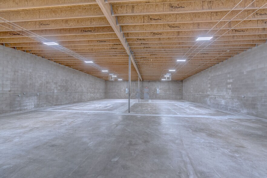 More Photos Of 1216 E Pennsylvania St, Tucson Warehouse For Lease