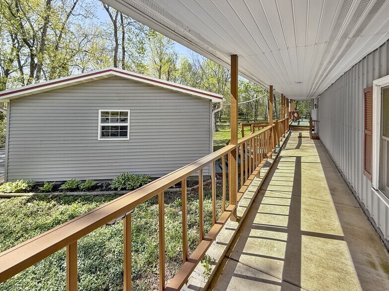 More Photos Of 205 Gwynn Rd, Lebanon Specialty For Sale